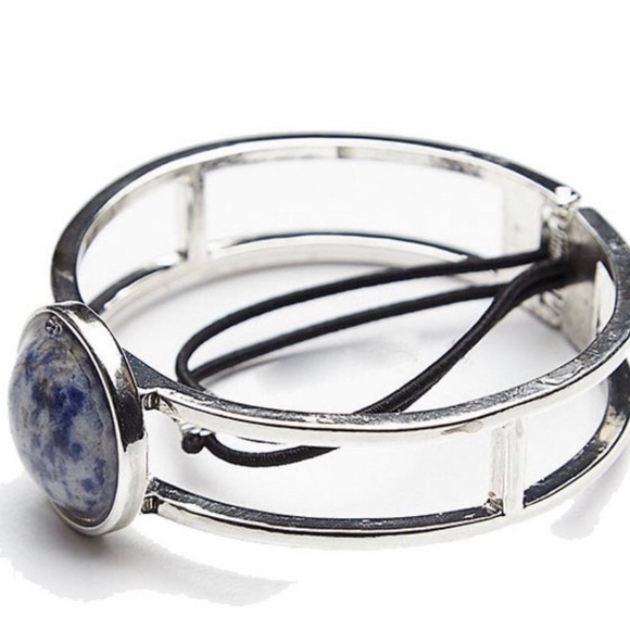 Beautiful metal hair cage for ponytails or buns Hair jewelry ponytail holder - Picture 3 of 3